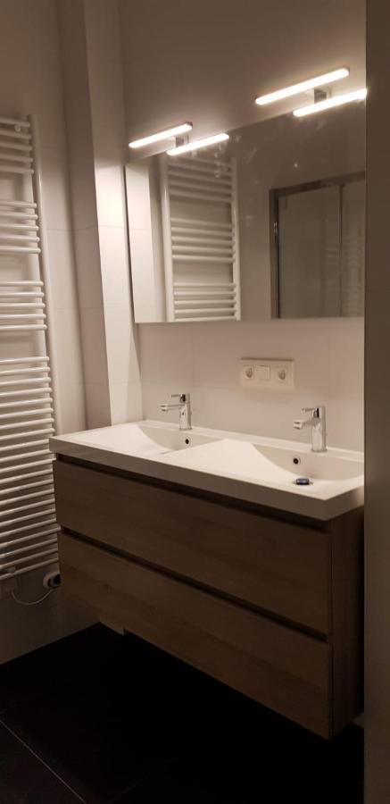Nieuwbouwappartement Lippenslaan Met 2 Slaapkamers - Wifi - 6 Personen นอคเคอ-เฮสท์ ภายนอก รูปภาพ