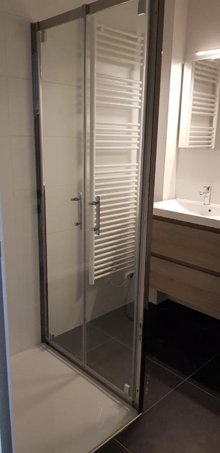 Nieuwbouwappartement Lippenslaan Met 2 Slaapkamers - Wifi - 6 Personen นอคเคอ-เฮสท์ ภายนอก รูปภาพ